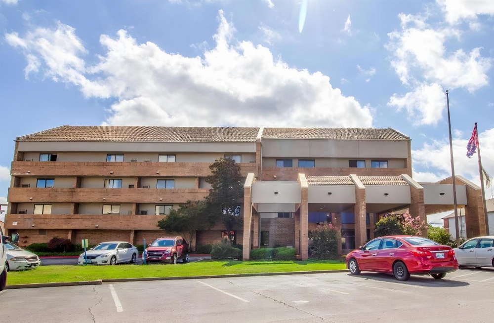 Tulsa Square Hotel Central, I-44 By OYO Main image